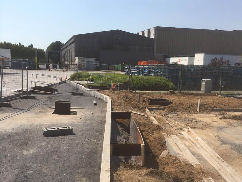 Aanleggen van betonoprit